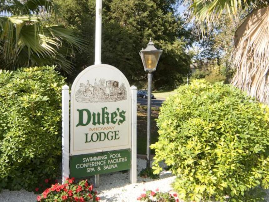 Dukes Midway Lodge Окленд Экстерьер фото